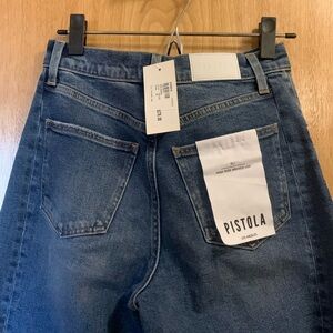 PISTOLA ELI ARCHED LEG 
High rise jeans size 25